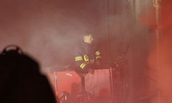 Eskişehir'de yangın! 60 kişi tahliye edildi!