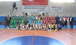 Okullar Arası Yıldızlar Futsal'da kupalar sahiplerini buldu!