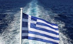 Yunanistan’a ait yük gemisi füzeyle vuruldu: Kayıp ve yaralılar var