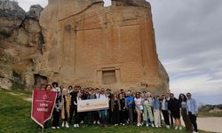 Öğrenciler Turizm Haftası'nı Yazılıkaya'da kutladı!