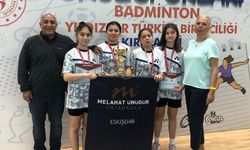 Eskişehir Badminton'da gururlandı: Türkiye ikincisi!