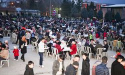 Eskişehir'de 90 bin vatandaş iftar sofralarında buluştu