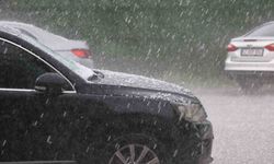 Konya’da aniden bastıran yağmur ve dolu etkili oldu