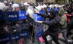 İstanbul’da marjinal gruplar polise saldırdı