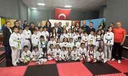 Kuşak sınavında terfi ettiler