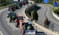 Çiftçiler Fransa-İspanya sınırını kapattı