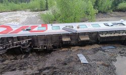 Rusya'da yolcu treni raydan çıktı: 50 yaralı