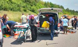 TEM’de minibüs takla attı: 1 ölü, 10 yaralı