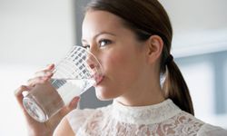 Uzmanlar Açıkladı: İşte günde içmeniz gereken su miktarı!