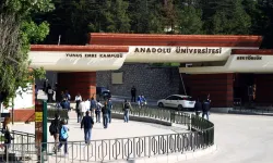 Anadolu Üniversitesi'nde o kayıtlar devam ediyor!