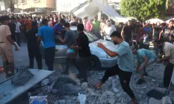 İsrail, BM'ye ait okulda sivilleri vurdu: 16 ölü