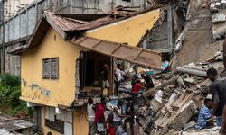 Sierra Leone’de bina çöktü: 8 ölü!