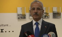 Bakan Uraloğlu, PTT Pul Müzesi’ni ziyaret etti