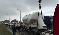 Karşı şeride geçen tanker ortalığı karıştırdı: 2 yaralı