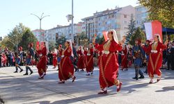 Eskişehir'de Cumhuriyet coşkuyla kutlandı!