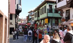 Eskişehir'e turist akını devam ediyor!