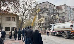 Eskişehir'de yıkım çalışması böyle izleniyor!