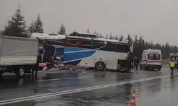 Eskişehir'de yolcu otobüsü kaza yaptı