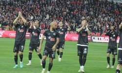 Eskişehirspor şampiyonluk yolunda kenetlendi!