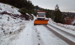 Eskişehir'de kırsal mahallelerde kar mesaisi!