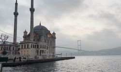 İstanbul Boğazı’nda sis etkili oluyor