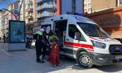 12 yaşındaki çocuk ambulansın önüne atladı