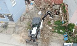 Eskişehir'in o ilçesinde metruk binalar yıkılıyor