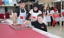 Eskişehir'de 'Geri Dönüşüm Oluşum’ sergisi açıldı