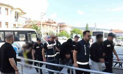 Burdur’da fuhuş operasyonunda 8 şüpheli tutuklandı