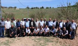 Ortaokul arkadaşları 40 yıl sonra buluştu