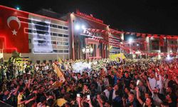 Şampiyonluk maçı dev ekranda yayınlandı