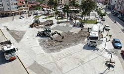 Eskişehir'in o ilçesinde meydan tamamlanıyor