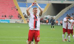 Erdin Üzer takdir topladı