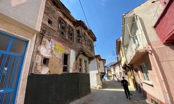 Eskişehir'de ilginç ilan... Yıkılmak üzere ama satılık