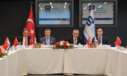 Savunma sanayimizle gurur duyuyoruz