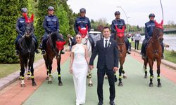 Düğün fotoğrafı çektirenlerin gözdesi oldu...