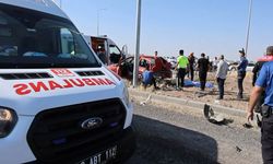 Sınava giden araçlar çarpıştı: Ölü ve yaralılar var!
