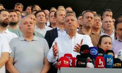Özgür Özel: "Ben aklımın yarısını kaybettim, kalbimin yarısını kaybettim"