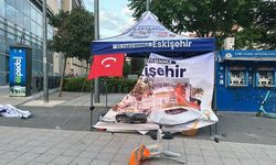 Eskişehir'de AKP standına saldıran şüpheli yakalandı!