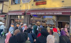 Yoksulluk artıyor... Kuyruklar uzuyor!