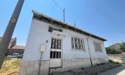 Eskişehir'de boş kalan eve zorla yerleştiler