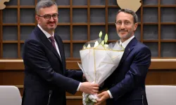 İletişim Başkanlığı'nda devir-teslim yapıldı