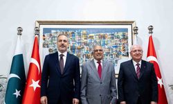 Bakan Fidan, Pakistanlı mevkidaşı Dar ile görüştü