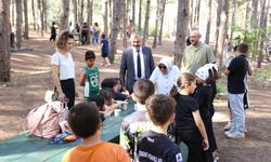 Çocuklarla piknikte buluştu