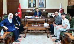 Şehit polis Aziz Oray'ın ailesi Vali Aksoy'u ziyaret etti