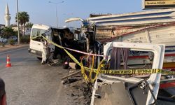 Tatile giden öğrenciler dehşeti yaşadı: 2 ölü, 10 yaralı