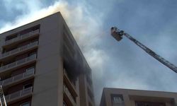 15 katlı apartmandan alevler yükseldi