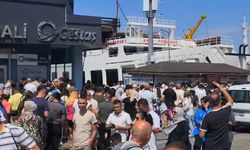 Fırtına gemi seferlerini iptal ettirdi