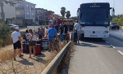 Seyir halindeki tur otobüsü yandı