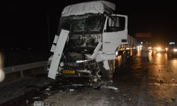 Kırmızı ışıkta zincirleme kaza: 1 ölü 3 yaralı